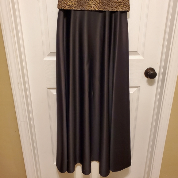 Arianna by Rachel Kaye Long Sleeveless Formal Evening Gown w/ Leopard Print - 10 - Picture 3 of 9